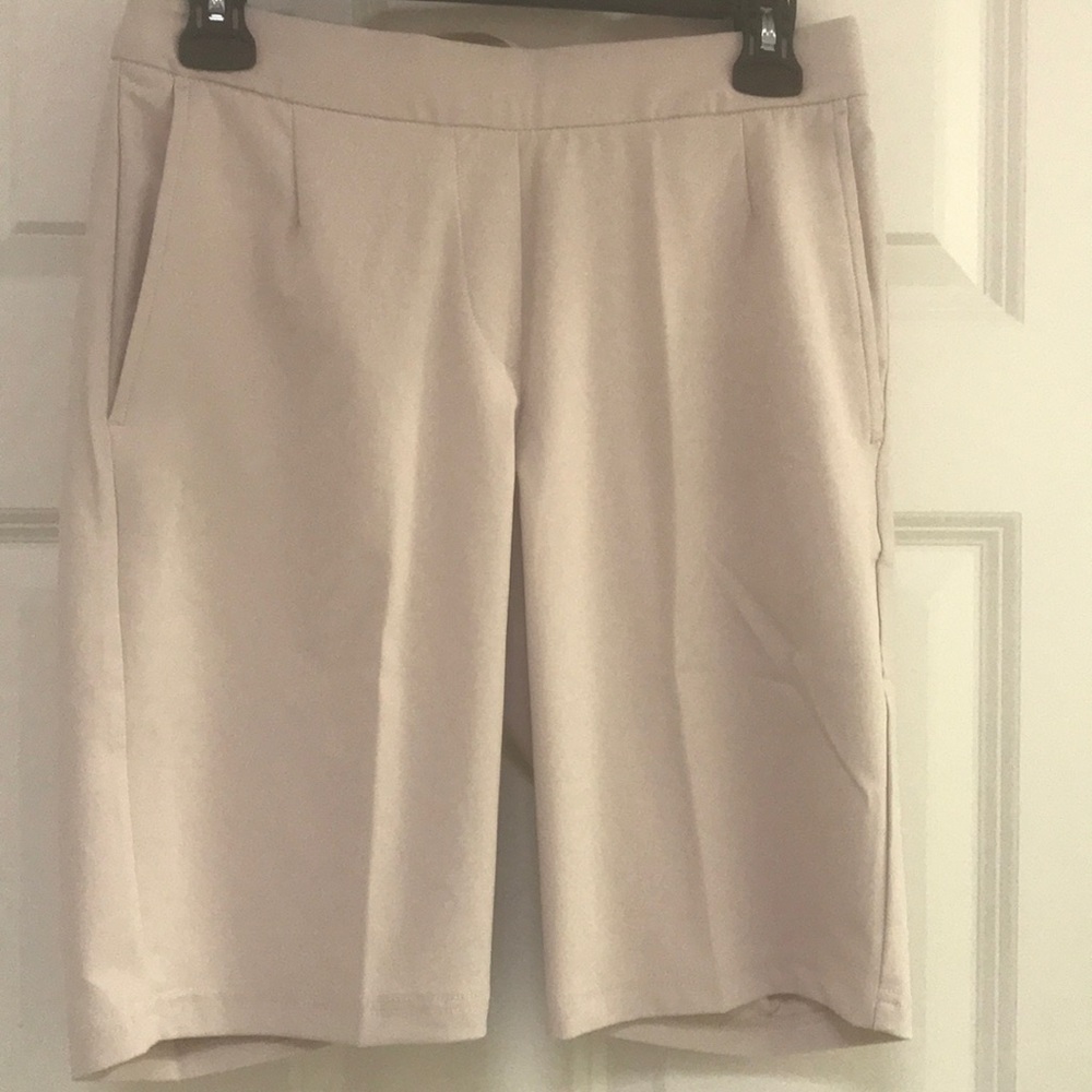 Nike Golf/Tennis/Pickleball Athleisure Shorts NWT!